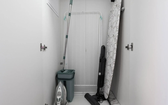 Apartments on Yasnogorskaya street 16/2 building 4