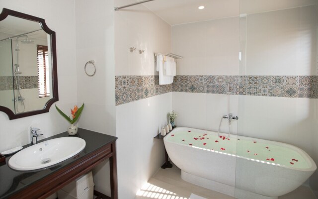 Roxana River Villa