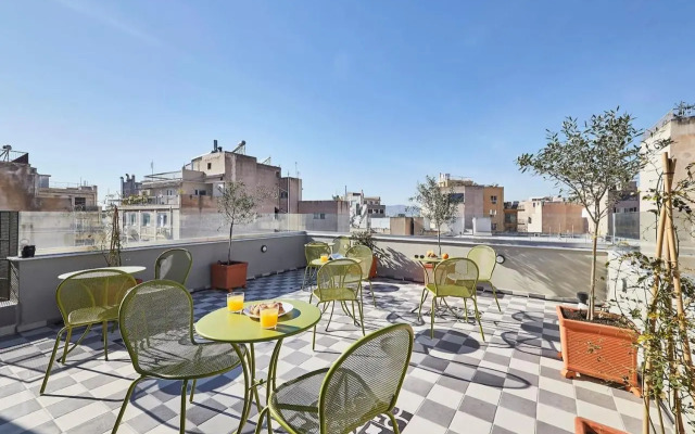 Old Athens style 1bdr with Acropolis view rooftop!