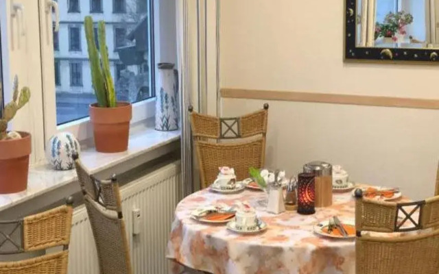 Hotel Peterchens Mondfahrt