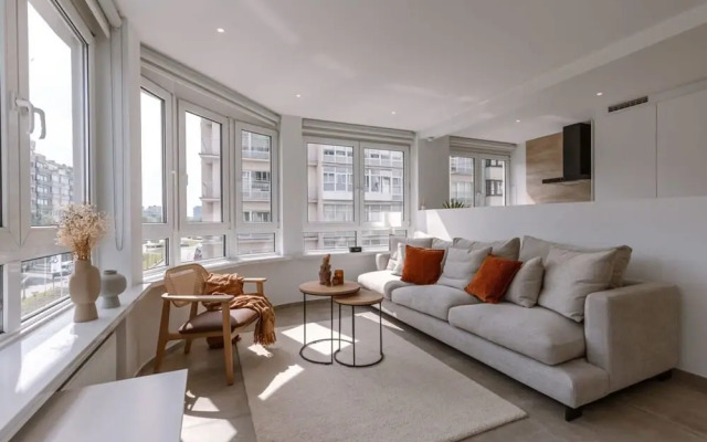 Bright Modern Apartment Close to the Casino
