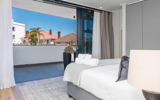 Modern Central Secure Cape Town 2bed Bantry Suite