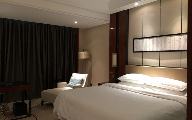 Sheraton Langfang Chaobai River Hotel