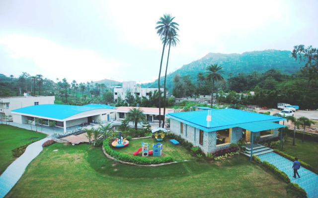 Hummingbird Resort