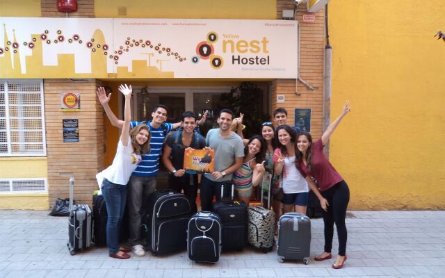 Onefam Les Corts Hostel