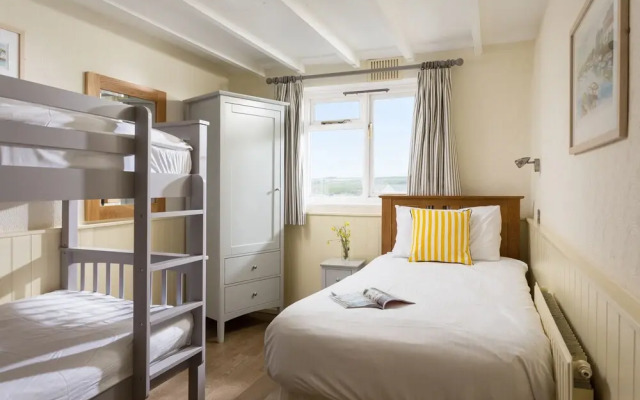 Oystercatcher Apartments