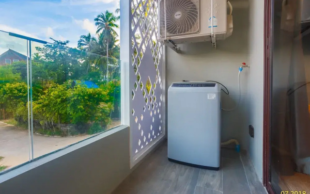 Aristo 2 Beach Front - by Holy Cow 318