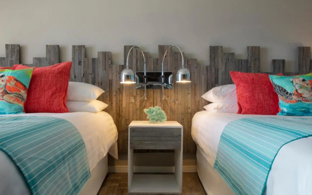 Sea Breeze Beach House by Ocean Hotels - All Inclusive