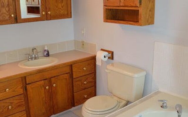 Gemstone Guest House and B&B