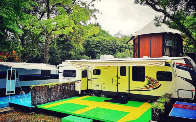 Hantang Xinge Touring Car House