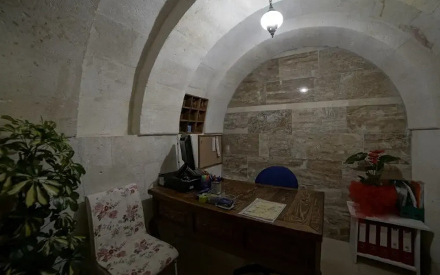 Cappa Rossa Cave Hotel