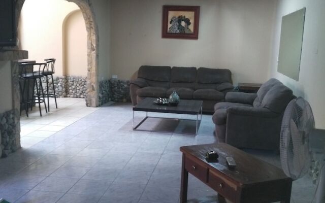 Mi Casa Hostel