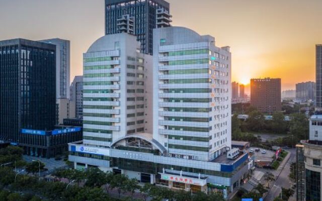 Vienna Hotel Wuhan Sports Center
