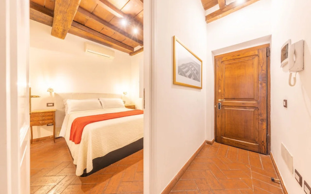 "charming Apartment in Campo de' Fiori"