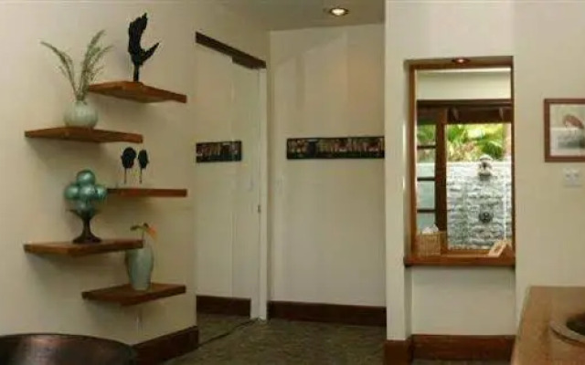 Ho'oilo House