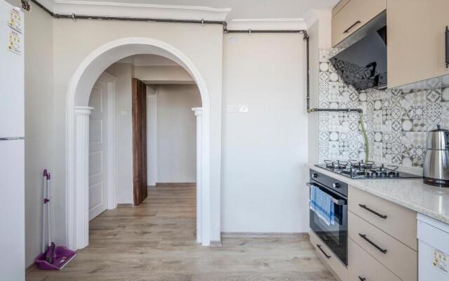 Altiparmak central 4 bedroom apartment