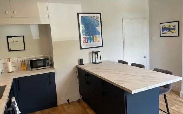 Comfy 1Bd Retreat In The Heart Of Alderley Edge