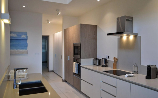 Pointe aux Cannonier Luxury Apartments