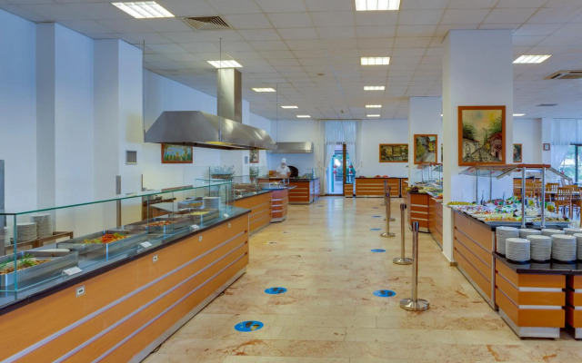 Hotel Grand Efe