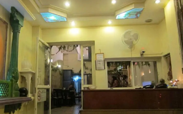 Hotel Savoy