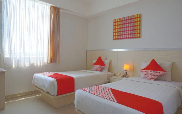 OYO 3269 Hotel Grand Sayang Park Makassar