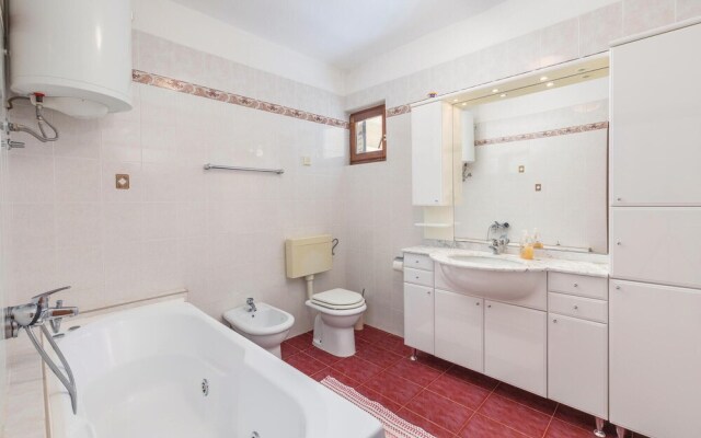 Awesome Home in Labin With Wifi and 3 Bedrooms