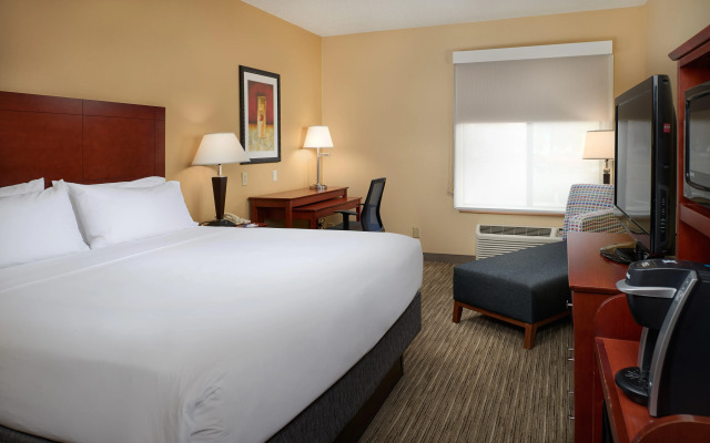 Holiday Inn Express & Suites Oxford by IHG