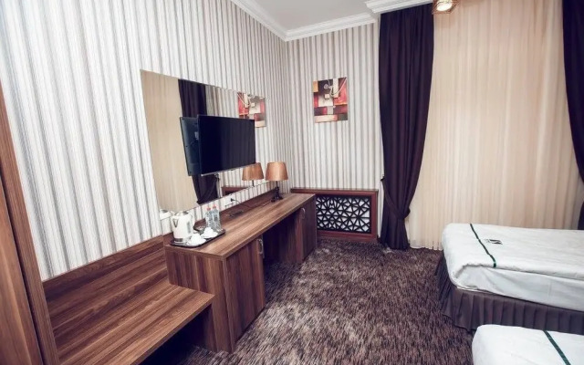 My Way Boulevard Hotel