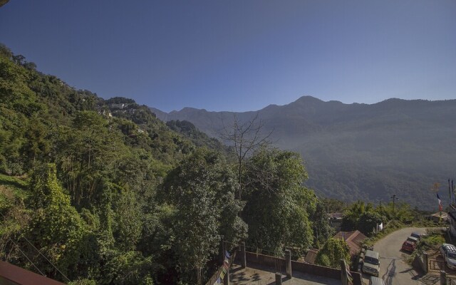 Oyo 24247 Hotel Everest Mansion