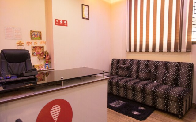 OYO 10365 Hotel RR