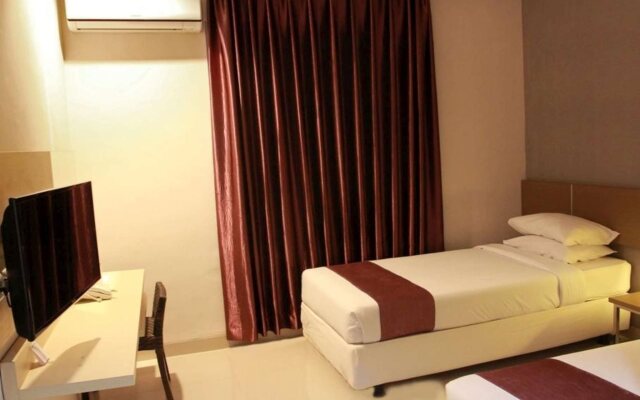 Smile Hotel by RedDoorz