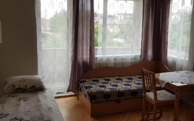 livingpalanga- Meta12