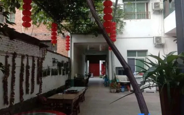 Neixiang Baotianman Xiaohong Hotel