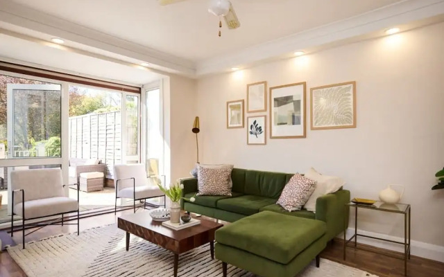 The Randall Retreat Spacious 4bdr Home With Garden