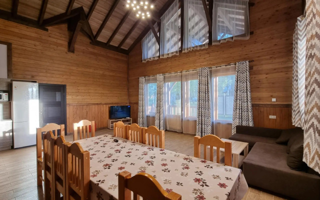 Дом В1 на базе отдыха Новинки Парк