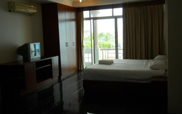 B-13 Motel