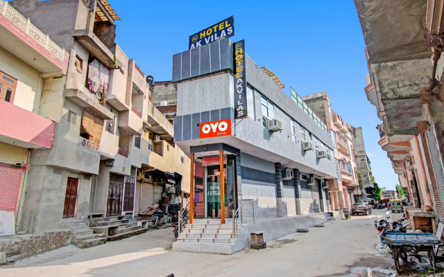 OYO 93189 Hotel Ak Villas