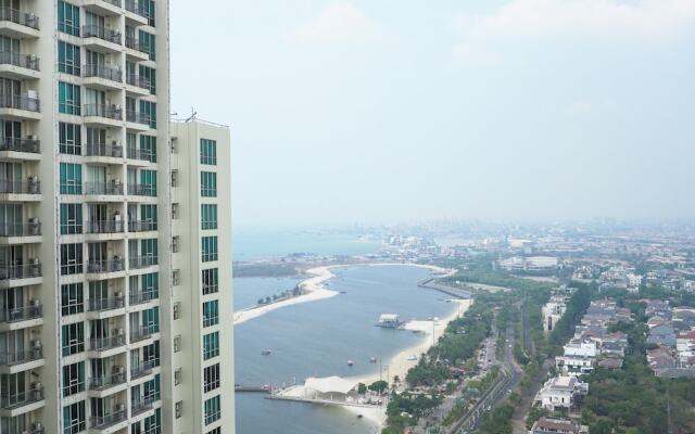 1BR Apartment with City View at Ancol Mansion