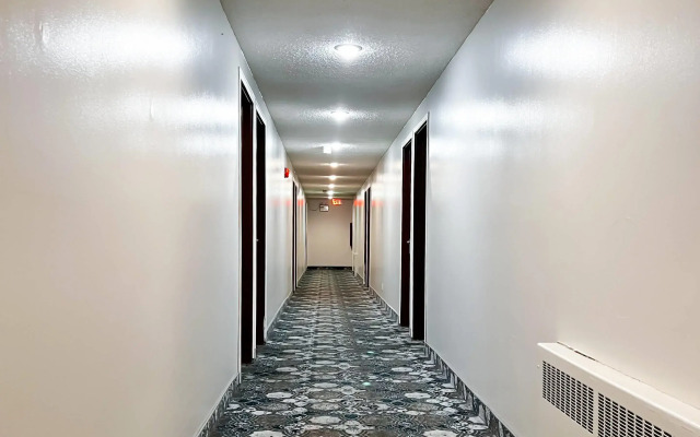 Econo Lodge Motel Village