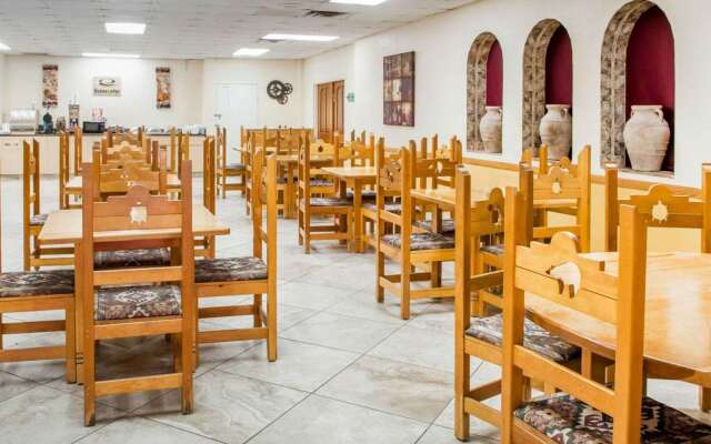 Econo Lodge Carlsbad Caverns Area