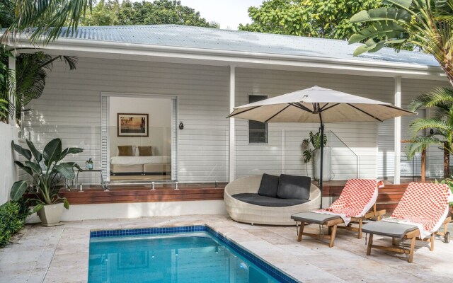 Cove Quarters