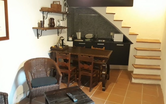 Ariqus Rural Cottages