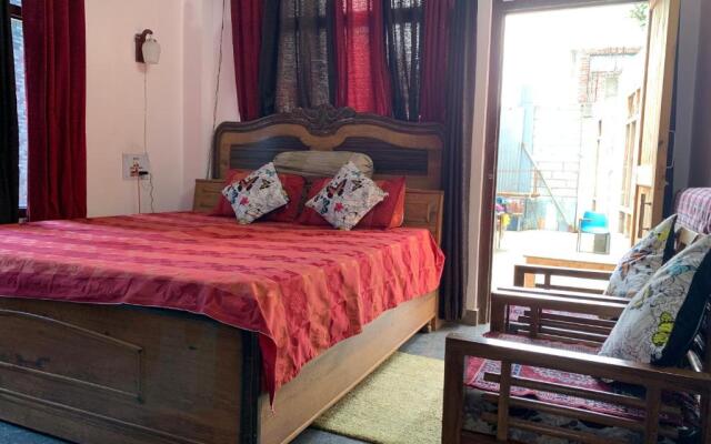 DreamLand Home stay (JALORI PASS)