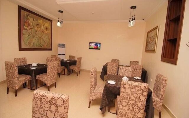 Grand Palazzo Hotel