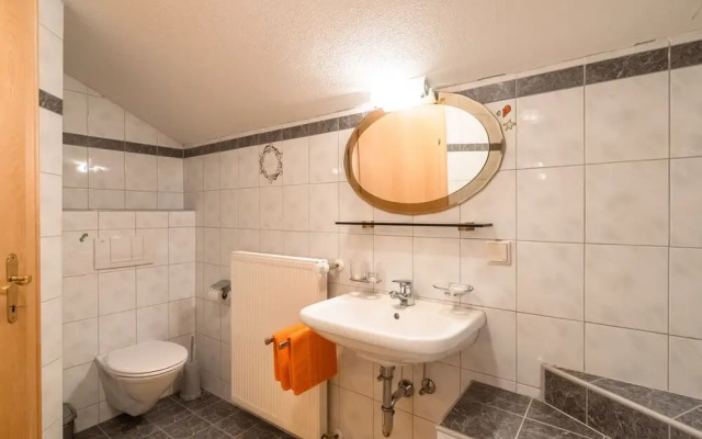 Mountain View Apartment in Strengen near Ski Bus