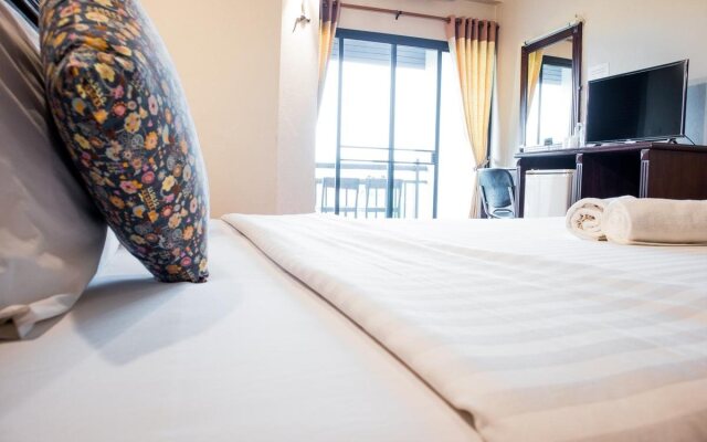 Phaya Inn