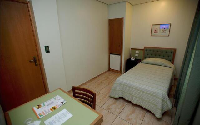 Hotel Cinelândia - Buenas Hoteis - Centro - São Paulo - SP