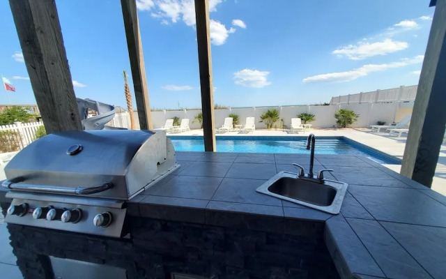 Ohana Tides 5 Bedroom Home by Redawning