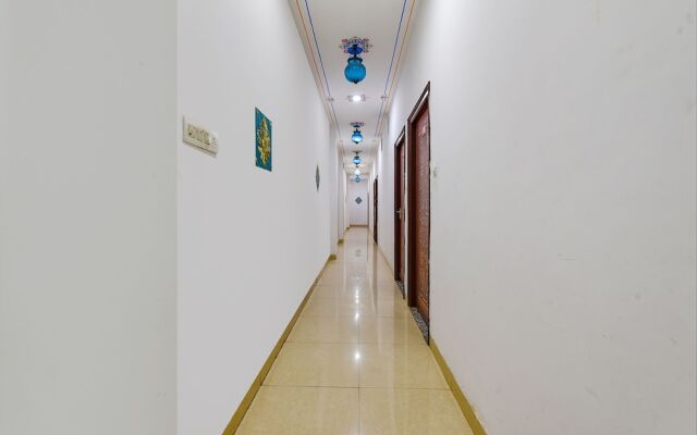 Fabhotel Prime Vallabh Villas