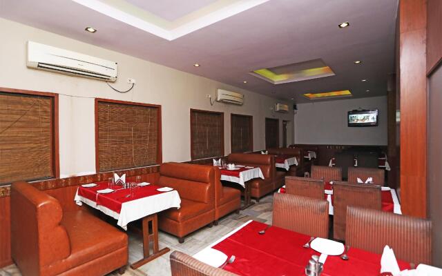 OYO 15966 Hotel Shivam